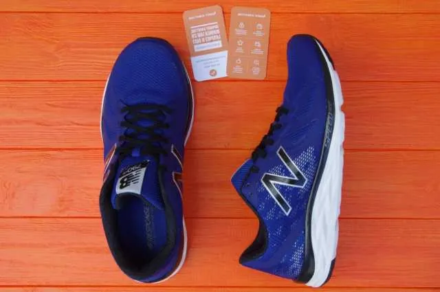Чоловічі кросівки New Balance 790v6