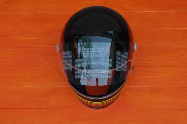 Мото шлем Biltwell Ggingo S Hamlet - LE Spectrum Gloss Black