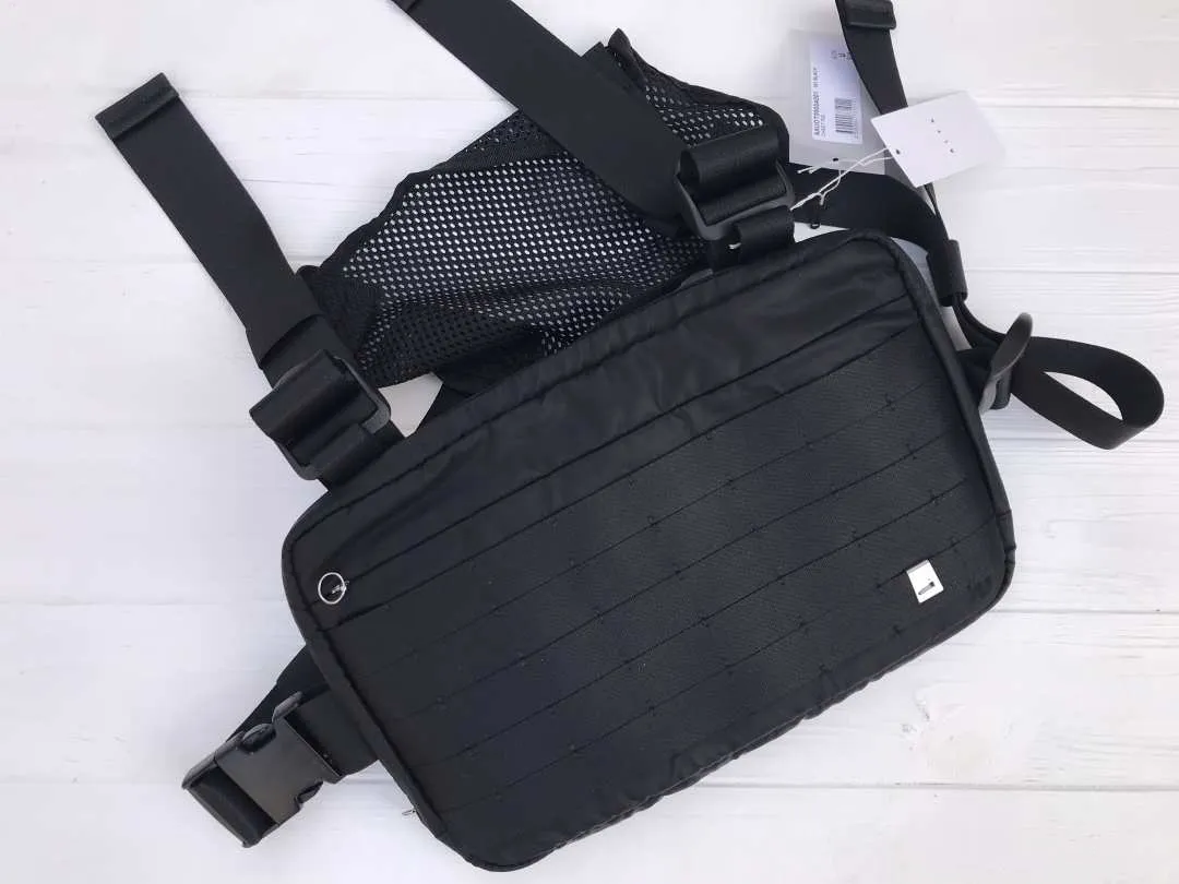 Нагрудная сумка Alyx Chest Rig