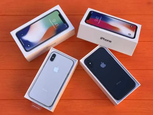 Мобильный телефон Iphone X 64GB