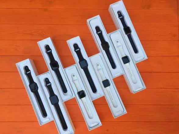 Смарт часы Apple Watch Series 2, 42мм, б-у