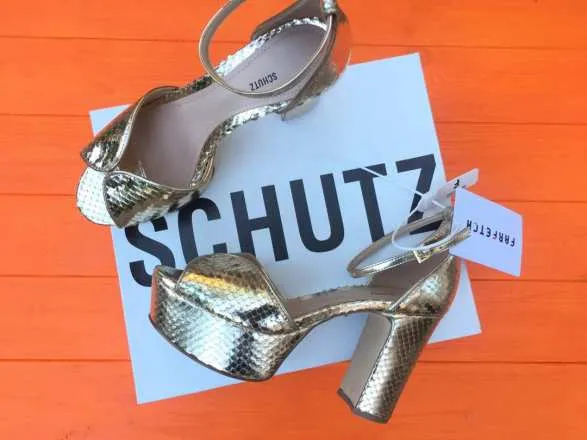 Жіночі босоніжки Schutz