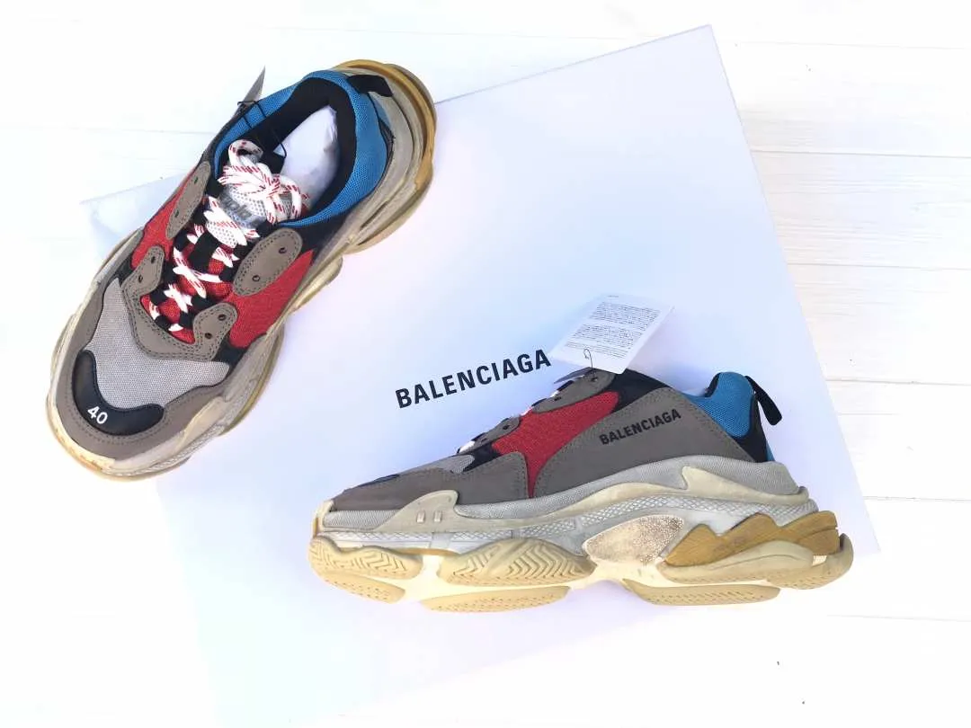Мужские кроссовки Balenciaga Triple S Мужские кроссовки Balenciaga Triple S