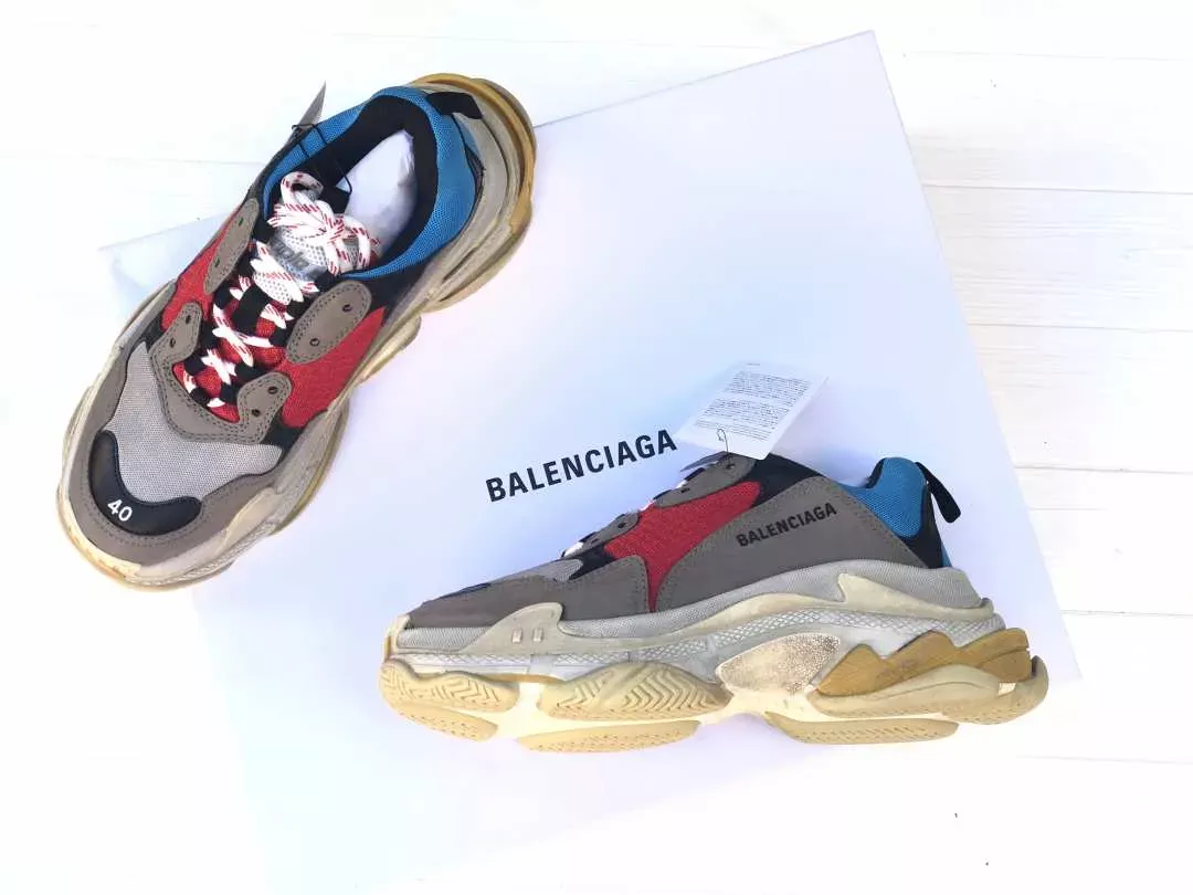 Чоловічі кросівки Balenciaga Triple S