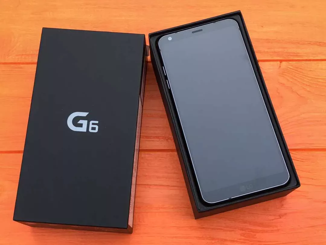 Мобильный телефон LG G6, б-у