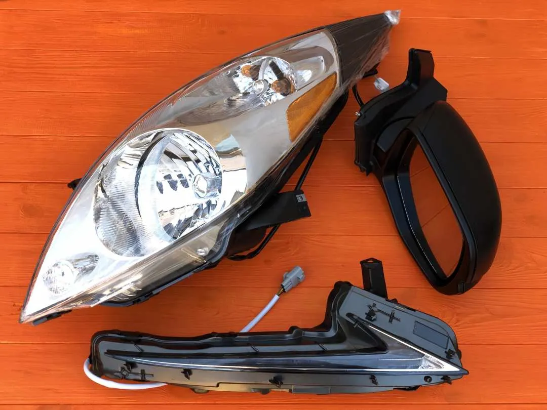 Фары и зеркало для Lexus IS250 IS350