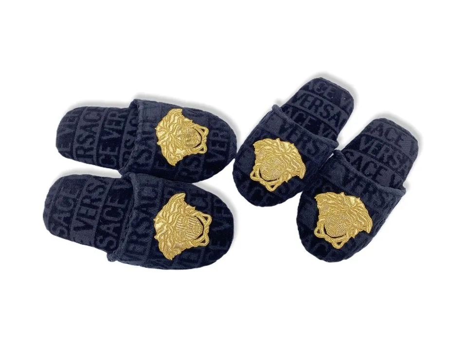 Домашні тапочки Versace Medusa