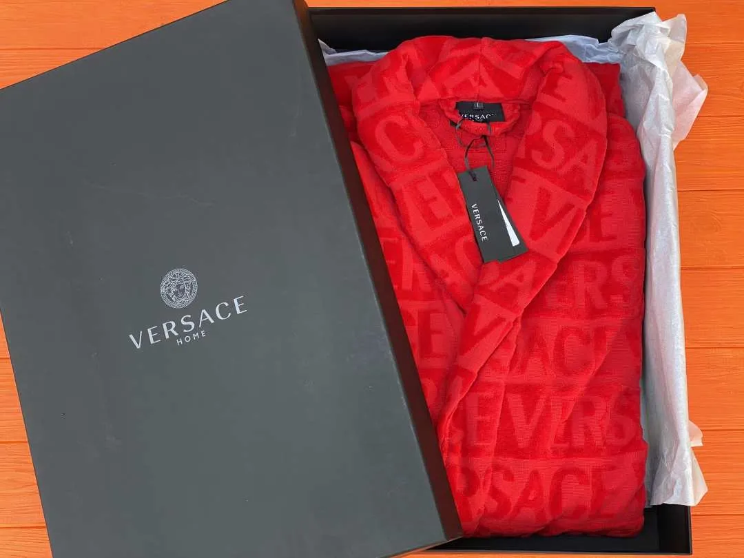 Халат Versace - BAROQUE BATHROBE Халат Versace - BAROQUE BATHROBE