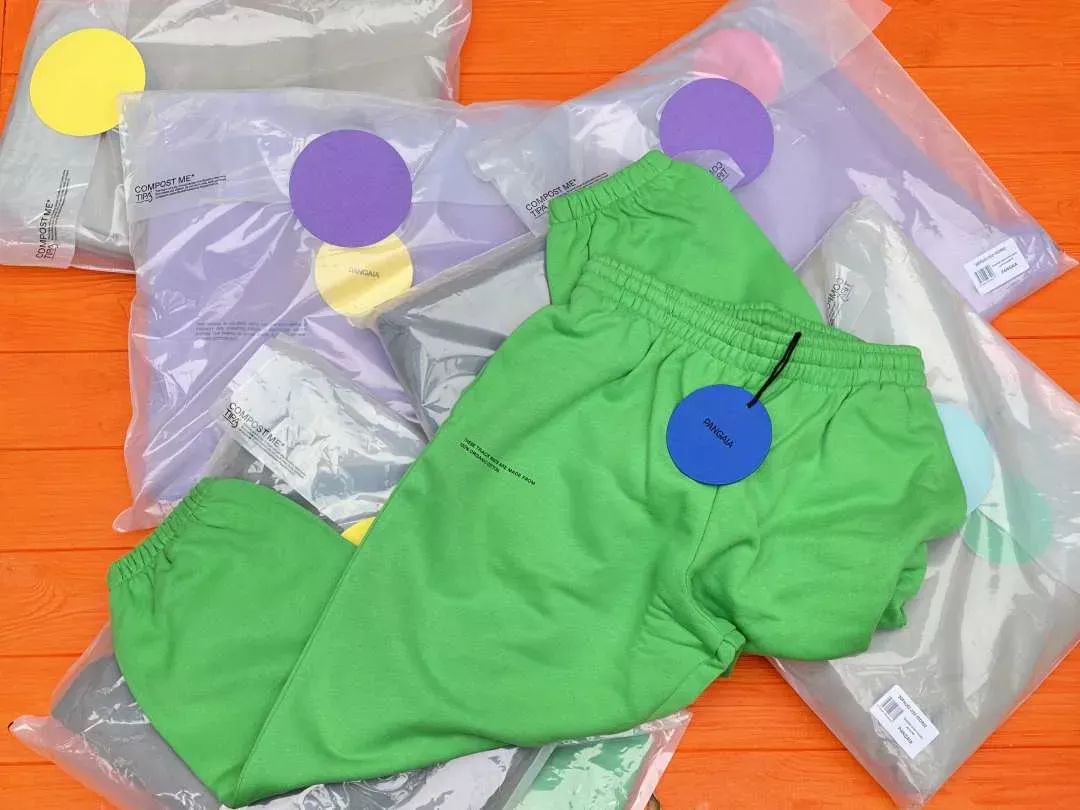 Спортивные костюмы Pangaia